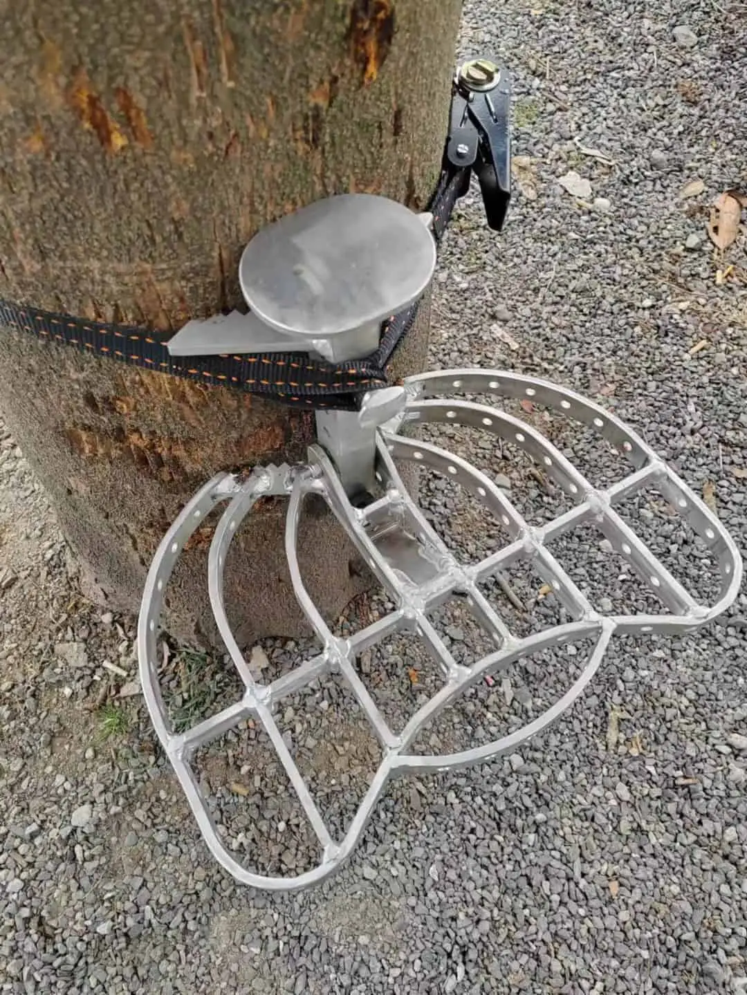 YH Hunting Stripes Saddle Stand static load testing with weight blocks1